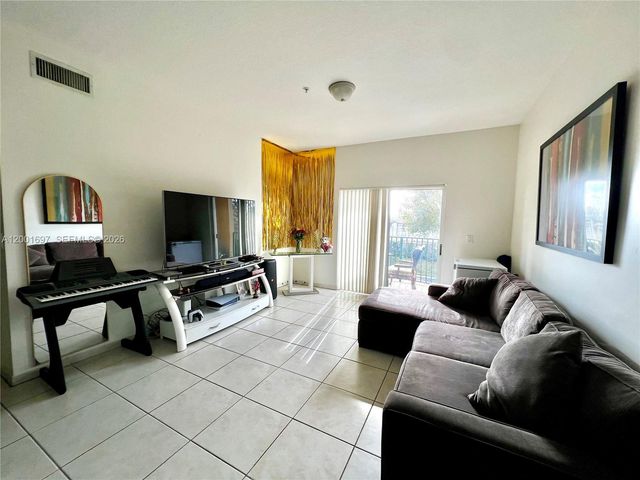 7290 NW 114th Ave 209-7, Doral, FL 33178