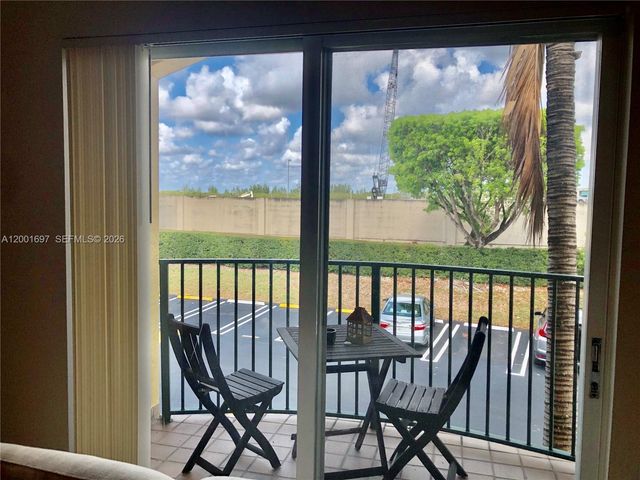 7290 NW 114th Ave 209-7, Doral, FL 33178