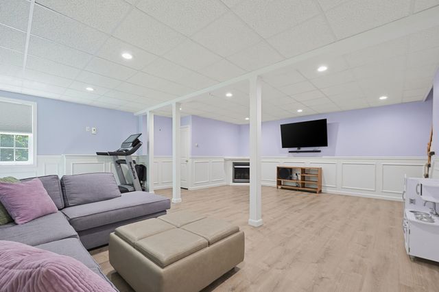 15 Willow Brook Lane, Blackstone, MA 01504