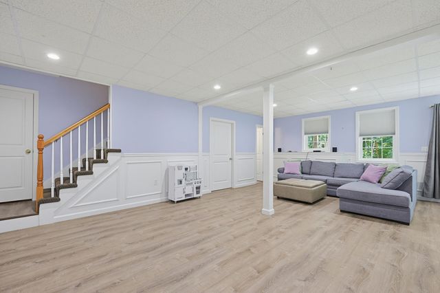 15 Willow Brook Lane, Blackstone, MA 01504