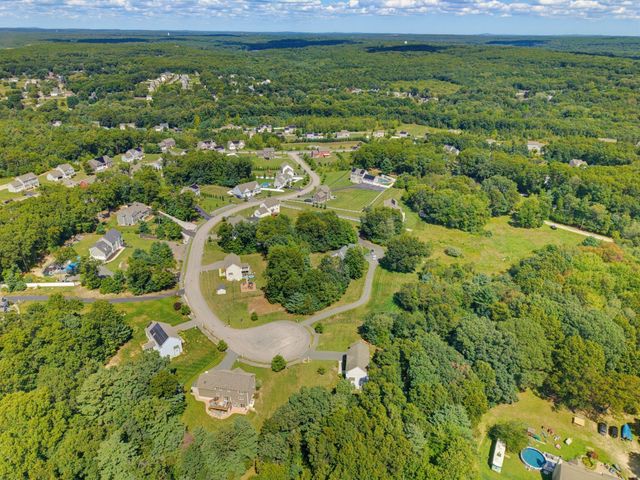 15 Willow Brook Lane, Blackstone, MA 01504