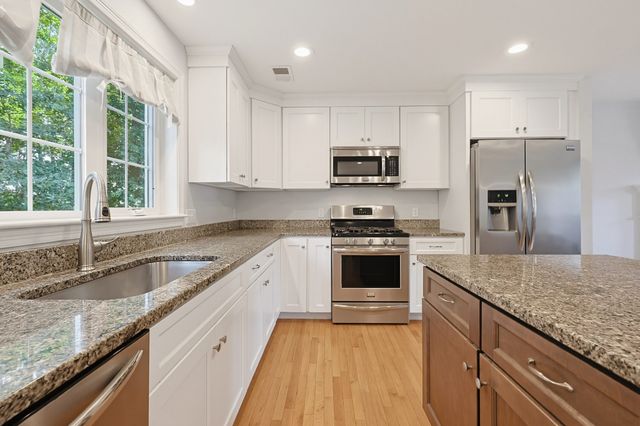 15 Willow Brook Lane, Blackstone, MA 01504