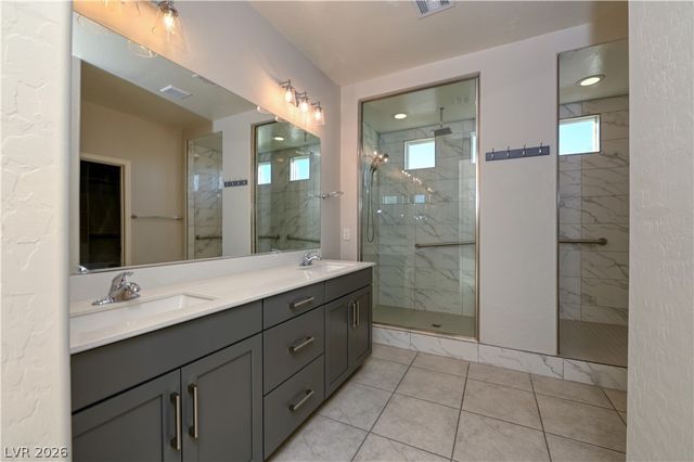 9609 Lexington Arch Street, Las Vegas, NV 89178
