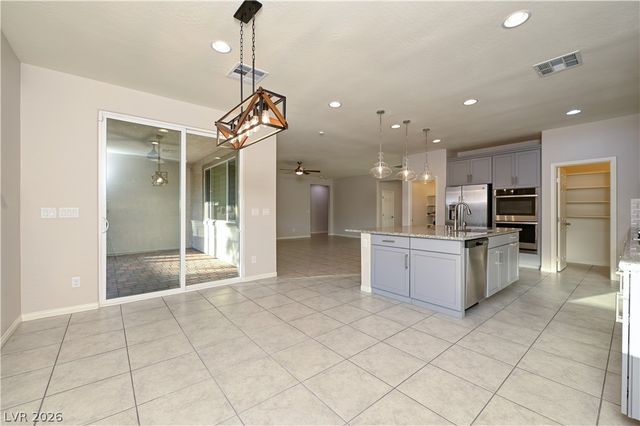 9609 Lexington Arch Street, Las Vegas, NV 89178