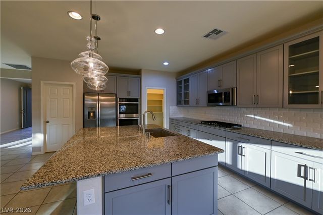 9609 Lexington Arch Street, Las Vegas, NV 89178