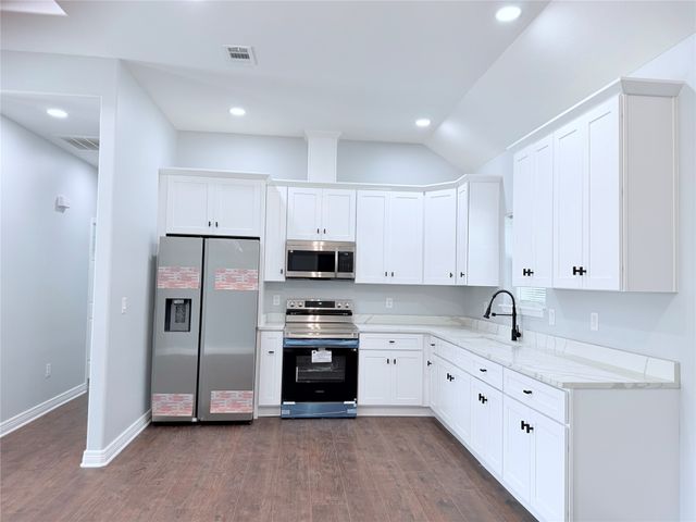 449 Cypress Street, Pittsburg, TX 75686