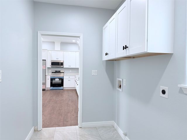 449 Cypress Street, Pittsburg, TX 75686