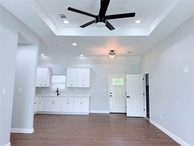 449 Cypress Street, Pittsburg, TX 75686