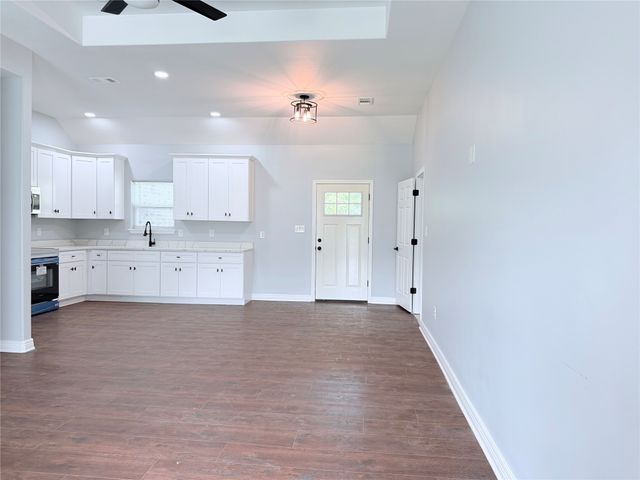 449 Cypress Street, Pittsburg, TX 75686