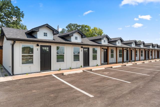 900 S Tool 5, Tool, TX 75143