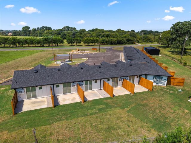 900 S Tool 5, Tool, TX 75143