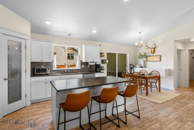 1502 Roundup Boulevard, Belgrade, MT 59714