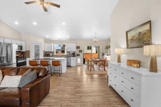 1502 Roundup Boulevard, Belgrade, MT 59714