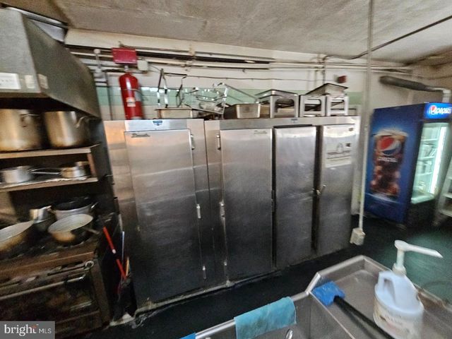 192 S BROAD ST, Trenton, NJ 08608