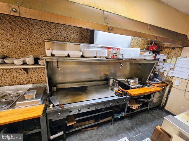 192 S BROAD ST, Trenton, NJ 08608