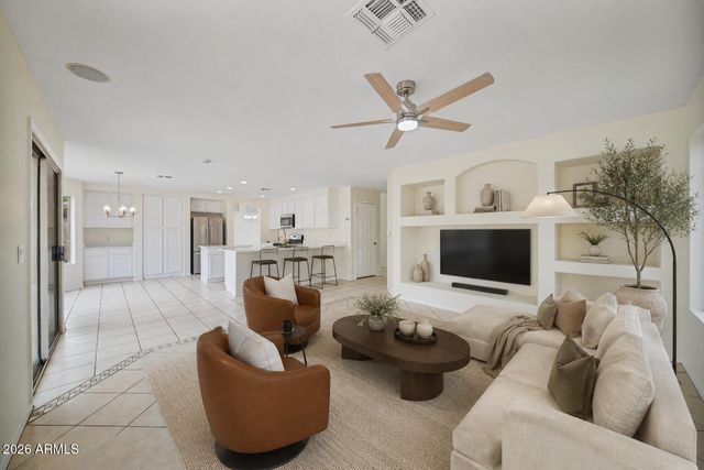 7456 W POTTER Drive, Glendale, AZ 85308