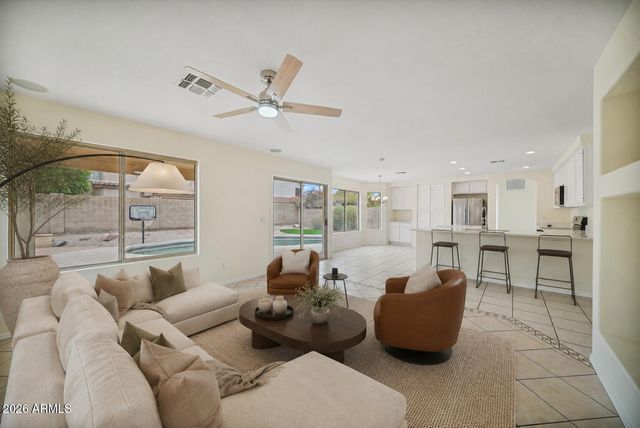 7456 W POTTER Drive, Glendale, AZ 85308