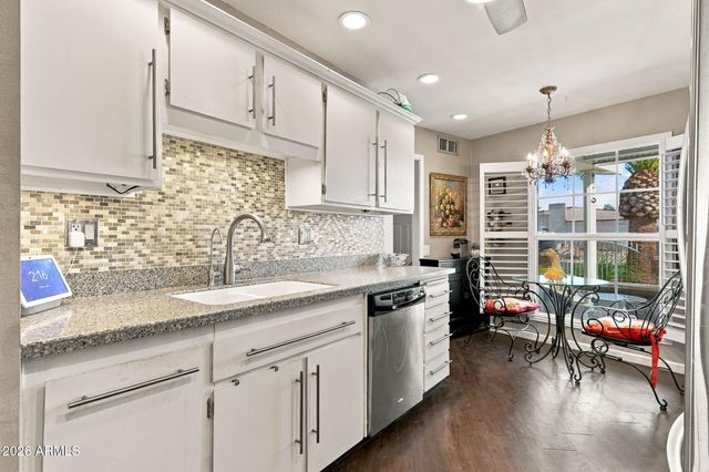 10722 W WELK Drive, Sun City, AZ 85373