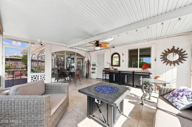 10722 W WELK Drive, Sun City, AZ 85373