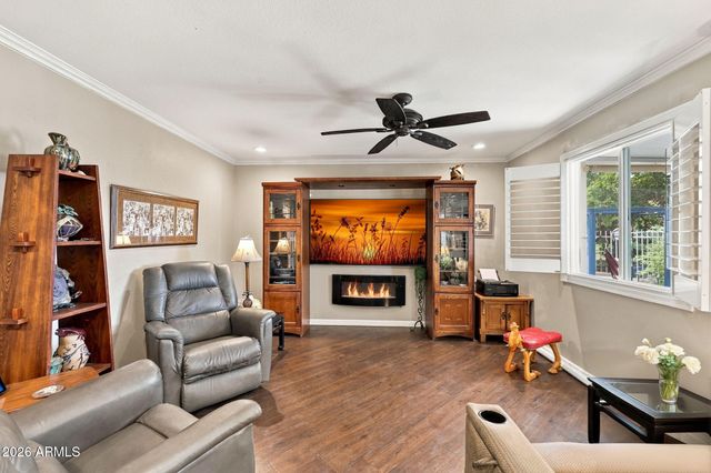 10722 W WELK Drive, Sun City, AZ 85373