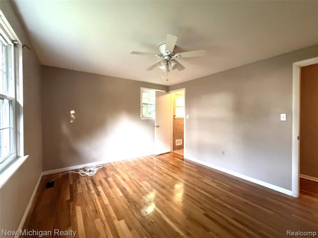 29339 Geraldine Court, Farmington Hills, MI 48336
