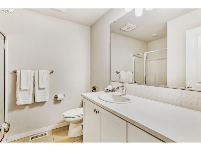 16087 Nw PRISTINE Ln, Portland, OR 97229