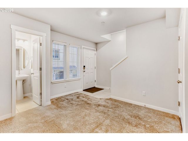 16087 Nw PRISTINE Ln, Portland, OR 97229