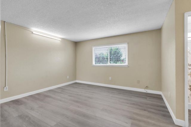 7304 Fletcher Farm Dr, Sacramento, CA 95828