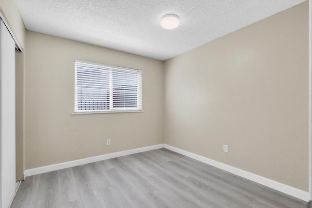 7304 Fletcher Farm Dr, Sacramento, CA 95828