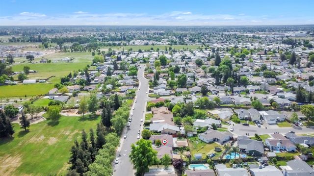7304 Fletcher Farm Dr, Sacramento, CA 95828