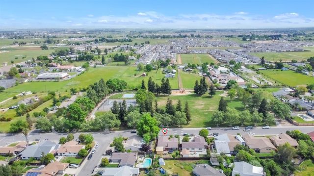 7304 Fletcher Farm Dr, Sacramento, CA 95828