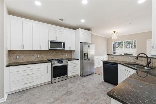 415 MOUNTAIN VIEW Lane, Woodstock, GA 30188