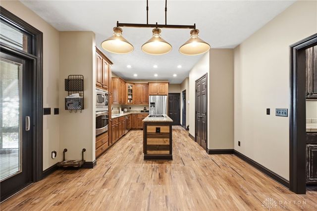2054 Winding Brook Way, Xenia, OH 45385