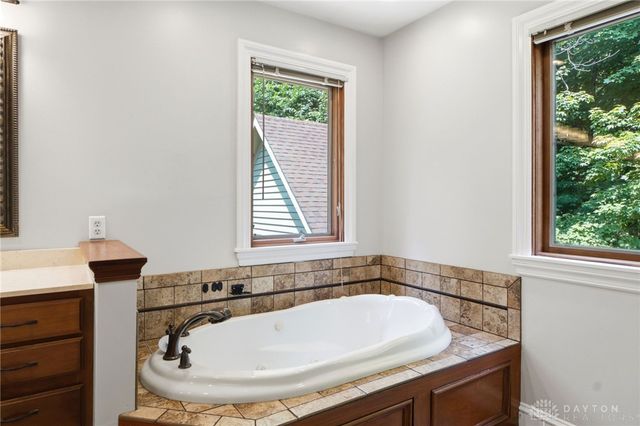 2054 Winding Brook Way, Xenia, OH 45385