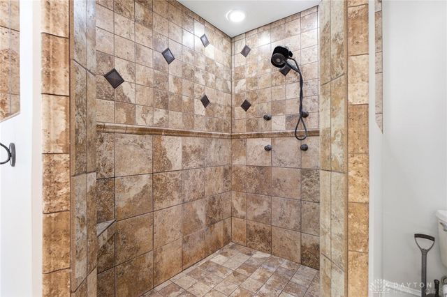 2054 Winding Brook Way, Xenia, OH 45385