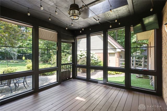 2054 Winding Brook Way, Xenia, OH 45385