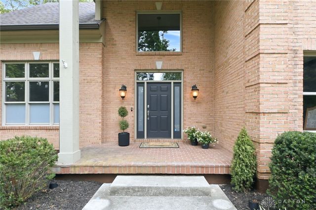 2054 Winding Brook Way, Xenia, OH 45385