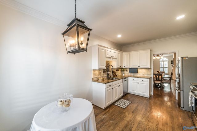 65 Revere Way 65, Huntsville, AL 35801