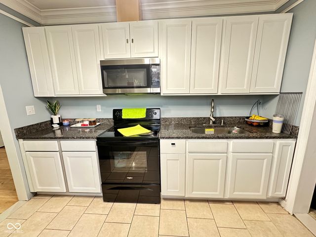 424 S Parker Avenue, Indianapolis, IN 46201