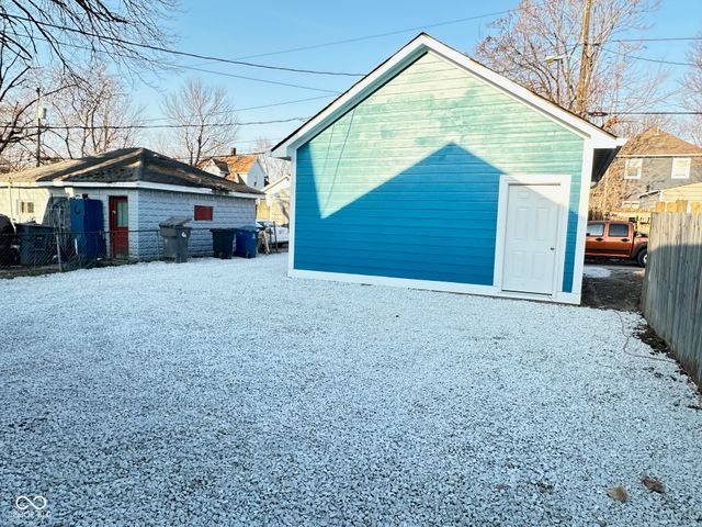 424 S Parker Avenue, Indianapolis, IN 46201