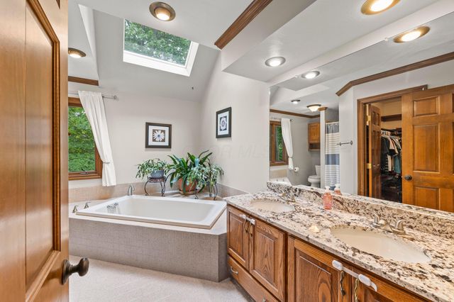 166 Fawn Court, Westerville, OH 43081