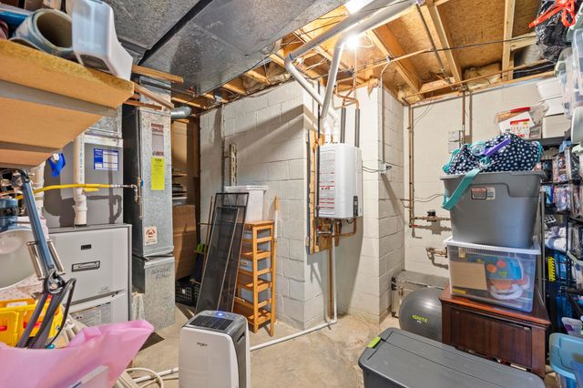 166 Fawn Court, Westerville, OH 43081