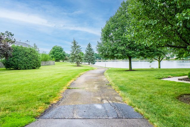 2583 Dickens Court 2583, Aurora, IL 60503