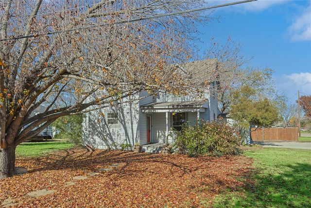 632 E Main, Pilot Point, TX 76258