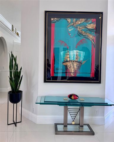 219 Landings Blvd, Weston, FL 33327