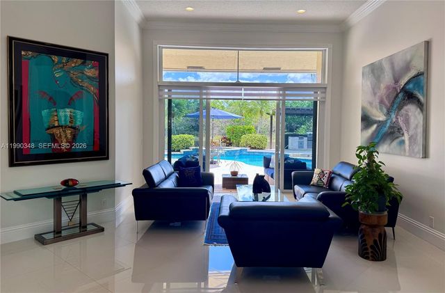 219 Landings Blvd, Weston, FL 33327