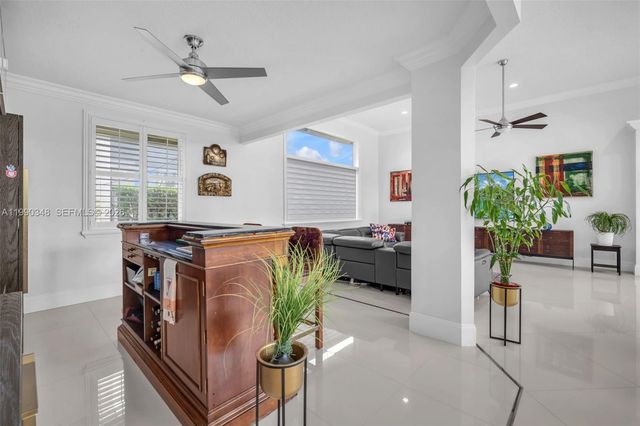 219 Landings Blvd, Weston, FL 33327