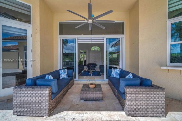 219 Landings Blvd, Weston, FL 33327