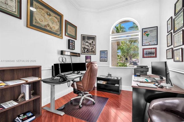 219 Landings Blvd, Weston, FL 33327