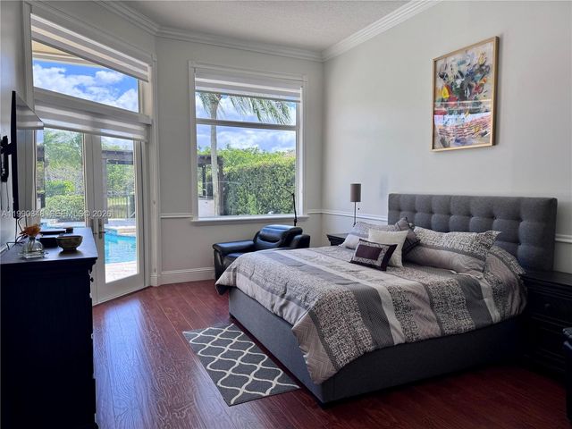 219 Landings Blvd, Weston, FL 33327